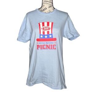 Raising Cane’s SMALL 2019 Crew Appreciation Picnic Tee